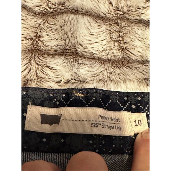 NWOT Women’s Levi’s  Dark Blue Straight Jeans Size 16 - Picture 6 of 9